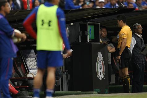 Barcelona and juventus have both progressed to the knockout stages, and first and second place will be decided on the final matchday when they face off against. England confirmed as host of UEFA Women's Euro 2021