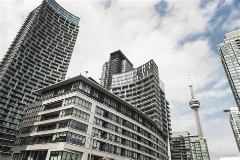 Toronto New Condo Prices Jump To Nearly 1 Million Sales Fall 32