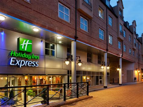 West London Hotels In Hammersmith Holiday Inn Express