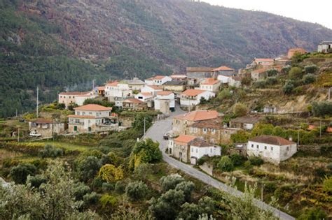 The cheapest way to get from lisbon to armamar costs only 25€, and the quickest way takes just 3¾ hours. GC5PYJY Armamar, Terra de Emoções - Santo Adrião (Unknown ...