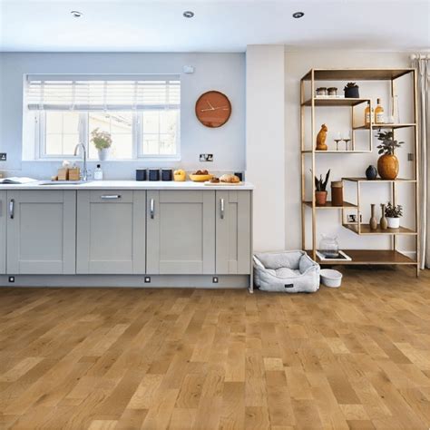 Oak Brushed And Lacquered 185 Mm Engineered Wood Flooring Dfd