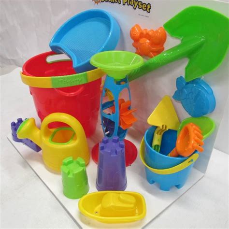 17 Piece Kids Toy Bucket Playset With Large Shovel Huge Summers End