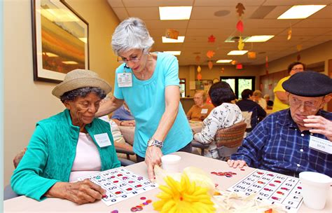 3 Reasons Why Seniors Participate In Adult Day Care