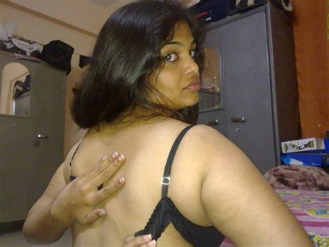 Tamil Aunty Nude Nipple Photo Jeannie Naked