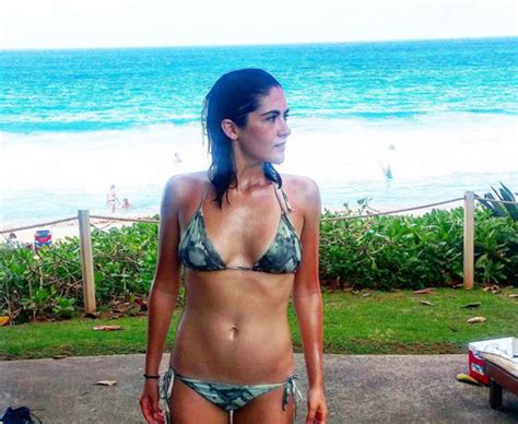 Actress Isabelle Fuhrman Bikini