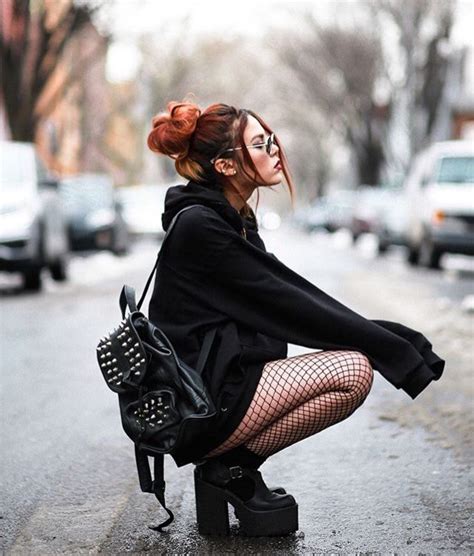 Definition of baddie in the idioms dictionary. ᴇᴍᴍᴀ_ᴡᴇᴇᴋʟʏ ☆ | Fashion photography poses, Fashion inspo ...