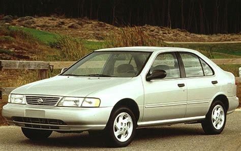 Used 1996 Nissan Sentra Sedan Pricing And Features Edmunds