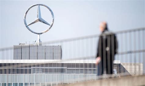 Daimler verschärft Sparkurs DER SPIEGEL