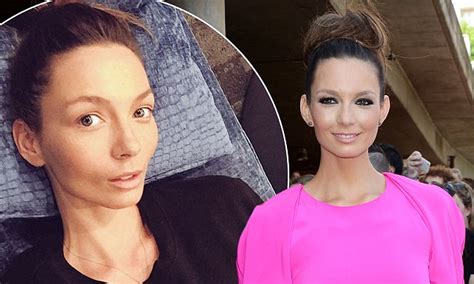 Ricki Lee Coulter Shows Off Her High Cheekbones In Instagram Snap Daily Mail Online