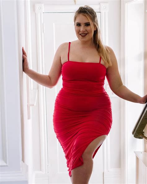 fashionnovacurve the twisted strap is annoying me too 😱 search trendy plus size fashion