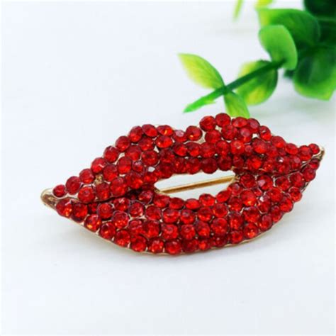 new 2022 red color rhinestone lips brooches for women fashion sexy mouth brooch pin shining
