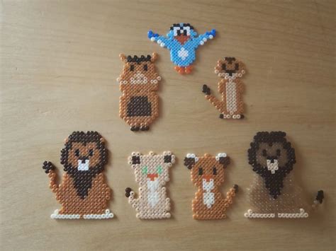 In dem set sind fünf steckplatten und neun tiermotivvorlagen enthalten, mit denen man sich tiger, nilpferd, löwe, zebra und vieles mehr aus bügelperlen herstellen kann. 61 besten Bügelperlen Bilder auf Pinterest | Hama perlen ...