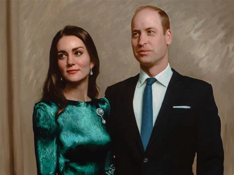 Kate Middleton Takes A Fashion Cue From ‘sex And The City In Official Portrait The Independent
