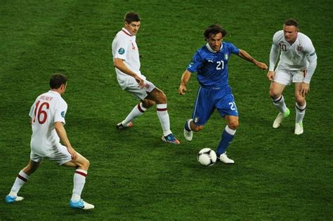 Ikväll är det italien vs england. England vs Italy: Italian fan's prediction for the Three ...