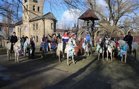Žitište Online - Tradicija jahanja konja prvog dana Božića (FOTO)