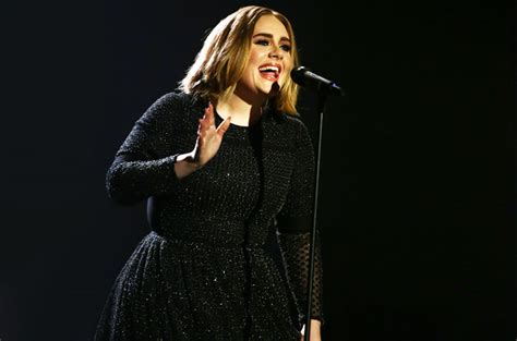 Adele Performs ‘hello Debuts Shorter Hair On ‘x Factor Watch