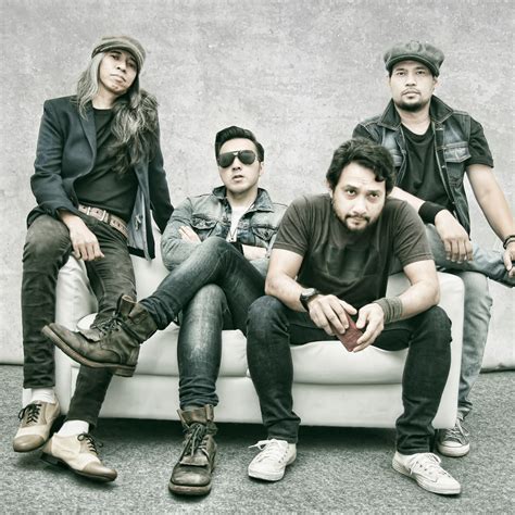 Fain, an if, fain, fina. Setelah 6 Tahun Tanpa Rilisan, Naif Mengeluarkan Single ...