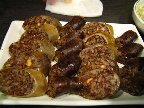 File:Korean.food-Sundae-01.jpg - Wikipedia