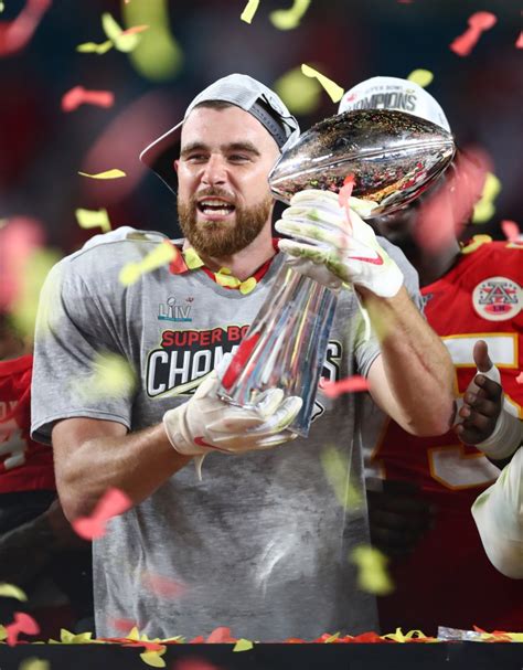 11 Pictures Of Kansas City Chiefs Holding The Lombardi Trophy