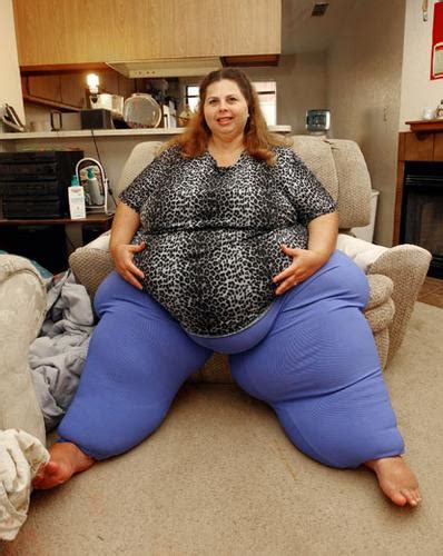 Worlds Heaviest Woman Is Living Large