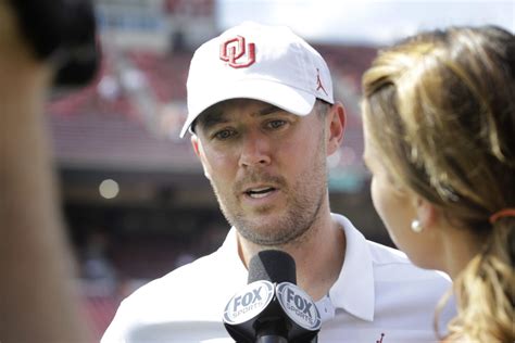 Lincoln Riley Reacts To Jalen Hurts Starting For The Eagles The Spun