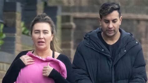 Make Up Free Lauren Goodger Cuts A Casual Figure For Stroll With