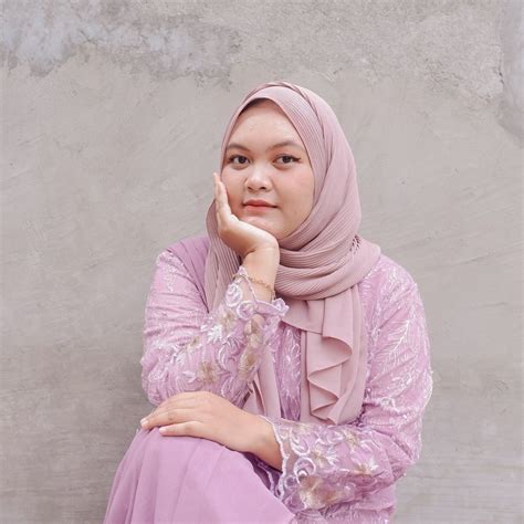 Yunike Mursinta Dewi Glints