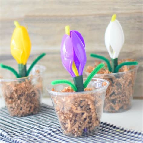 Plastic Spoon Spring Flower Craft