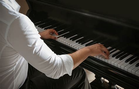 Piano teachers usually adopt various teaching methods depending upon their unique niche of students. Teaching Piano Tips for Adults