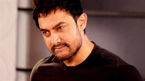 Despite Rib Injury Mr Perfectionist Aamir Khan Continues To Shoot