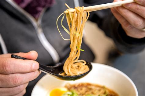 How To Eat Ramen The New York Times
