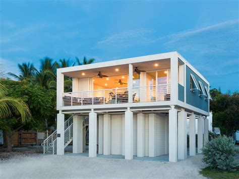 See The Super Cute And Super Affordable Prefab Beach House That