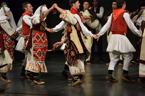 ansambl-makedonija-costumes-around-the-world,-bulgarian-clothing