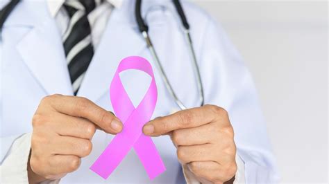 Cancerul Mamar La Barbati Semne Simptome Factori De Risc