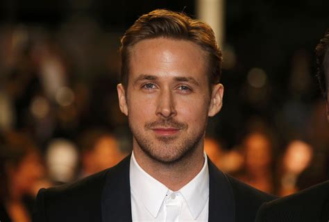 Wallpaper Handsome Man Popular Actor Ryan Gosling In Costume On
