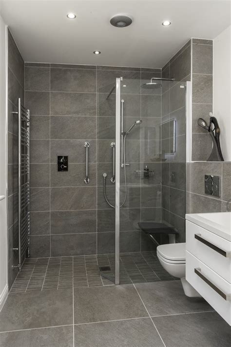 46 design tricks that make small bathrooms feel much bigger. Wetrooms in Edinburgh, Mobility Wet Room Installers | BMAS