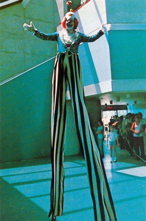 That Time When The Cn Tower Had A Clown On Stilts Retrontario