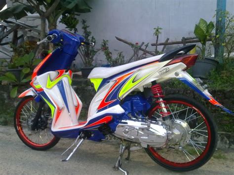 Yang kami maksud bukan vespa jaman sekarang melainkan vespa klasik yang masih menggunakan mesin 2 tak. Modifikasi Motor Efwan - Blog Motor Keren