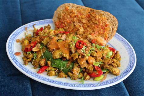 Recept Broodje kerrie kip zoals bij de Surinamer Samballerie