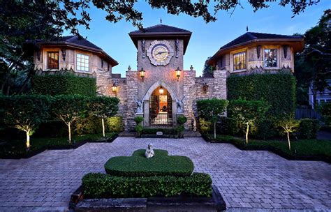 In some ways, that's part of clubhouse's appeal. $2.395 Million Castle-Like Home In Sarasota, FL | Homes of ...