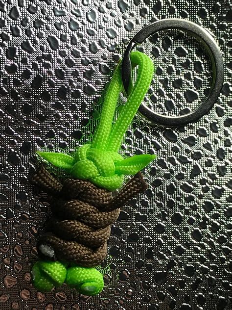 Star Wars Mandelorian Baby Yoda Keychain From Paracord With Keyring