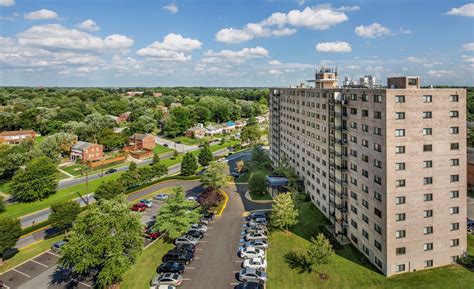 Apartments In Temple Hills Md Iverson Towers And Anton House