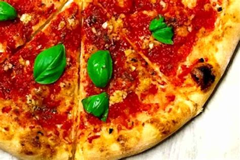 Marinara Pizza Delicious Original Italian Recipe