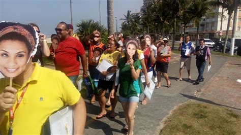 fernanda abrãao a loira da laje posa no por do sol de praia do maranhão surgiu