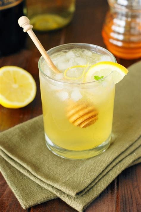 A lot has changed since last march, but one thing that is the same from march 2020 to march 2021 is the excitement in the air as winter fades into the background. Moscato Bee's Knees Wine Cocktail ~ for Summer Sipping ...