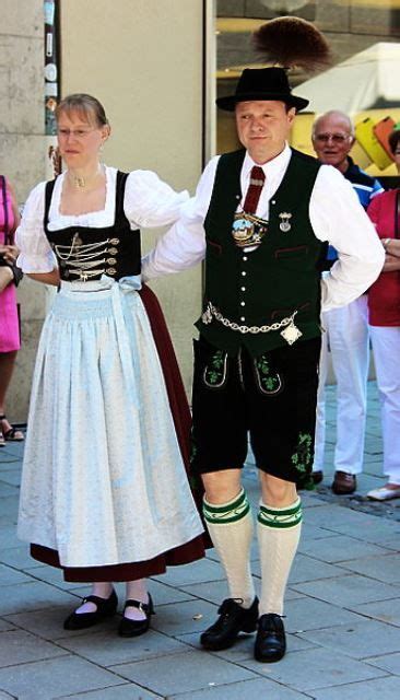 alemania trajes típicos de hombre tracht y mujer dirndl traje típico traje tipico