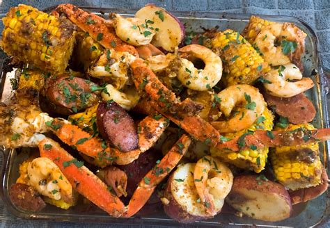 Seafood Boil Recipe - Simply Diesha