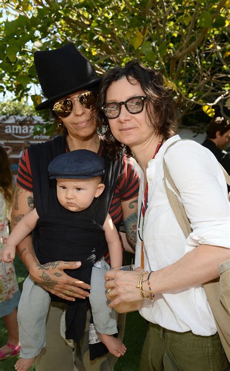 Sara Gilbert Separates From Wife Linda Perry After 5 Years Of Marriage E Online