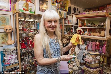German Housewife Has Worlds Biggest Barbie Collection Daily Mail Online