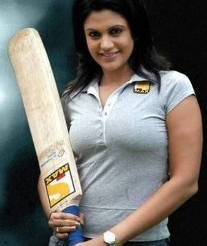 Tamil Hot Actress Hot Scene Mandira Bedi Hot Sexy